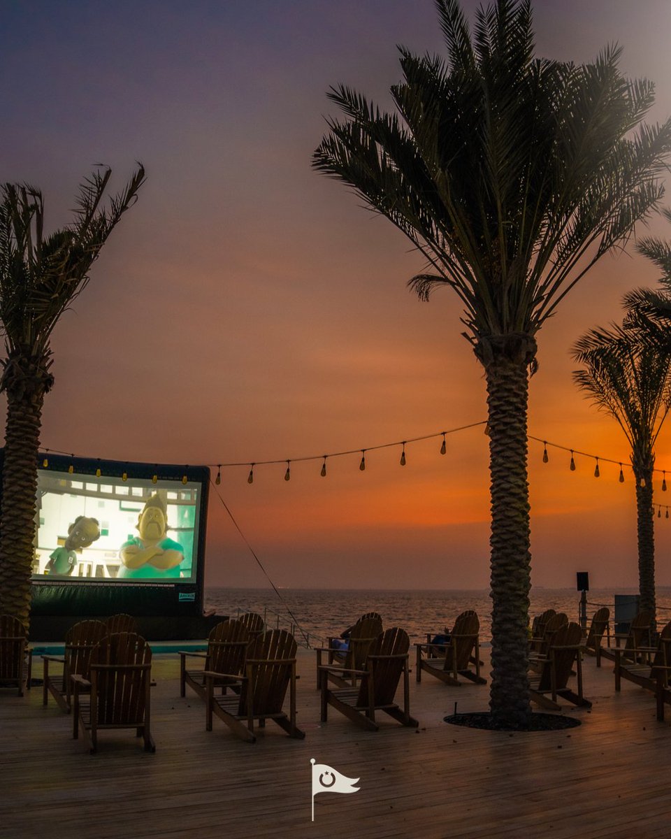 Entertainment for the whole family with our nightly movie screenings. Gather up some snacks and bean bags and end the night on a great note.
#Babalnojoum #Glamping #HudayriyatIsland #AbuDhabi #InAbuDhabi #UAE #ModonProperties