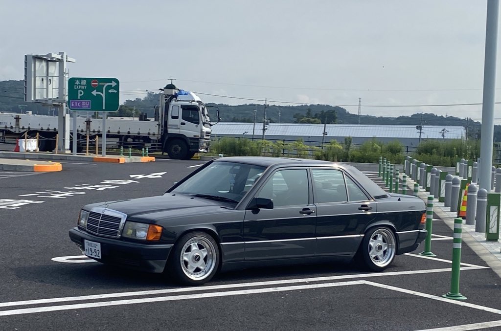 yusuke12302's tweet photo. 愛車だった奴らと愛車 https://t.co/ax3cst1Xao