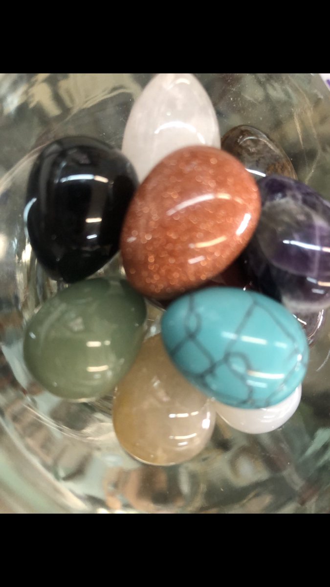 These $5 gems would make an EGGstra special gift instead of chocolate 🐣