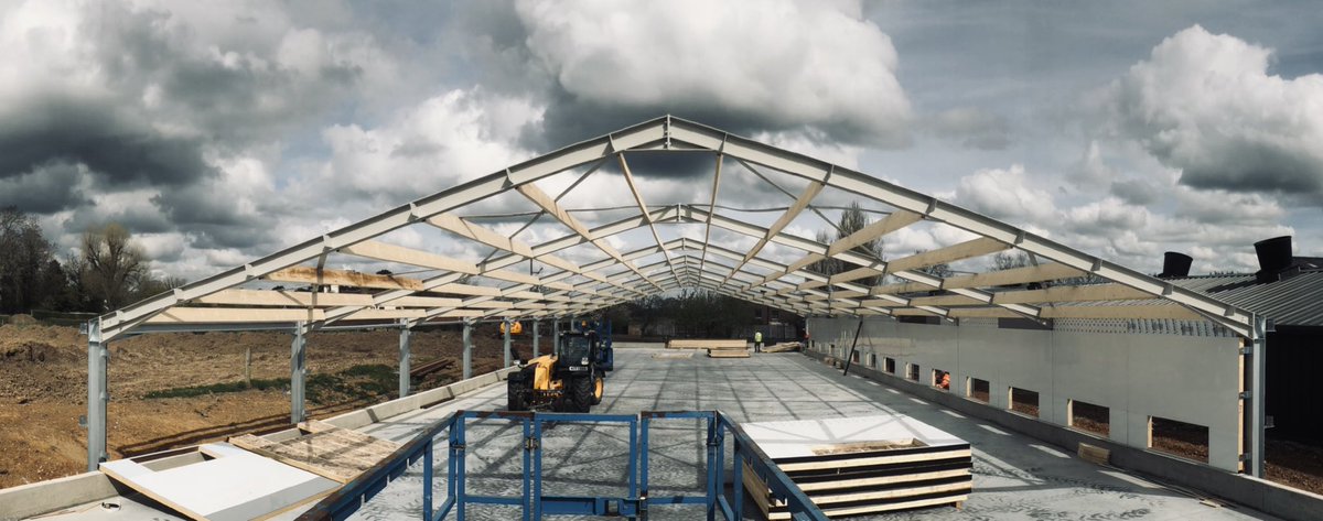 Tom Simpson tweet media