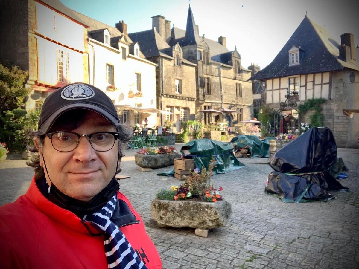 ScainiStefan's tweet photo. Things are really blooming here on our final day of filming. Going to miss Rochefort, Ploumanac’h &amp; Bretagne, France. 

#ilovemyjob #filmmaking #filmingday #filminglocation #France #DGCTalent #bretagne #rochefort https://t.co/mXcm3fZwgB