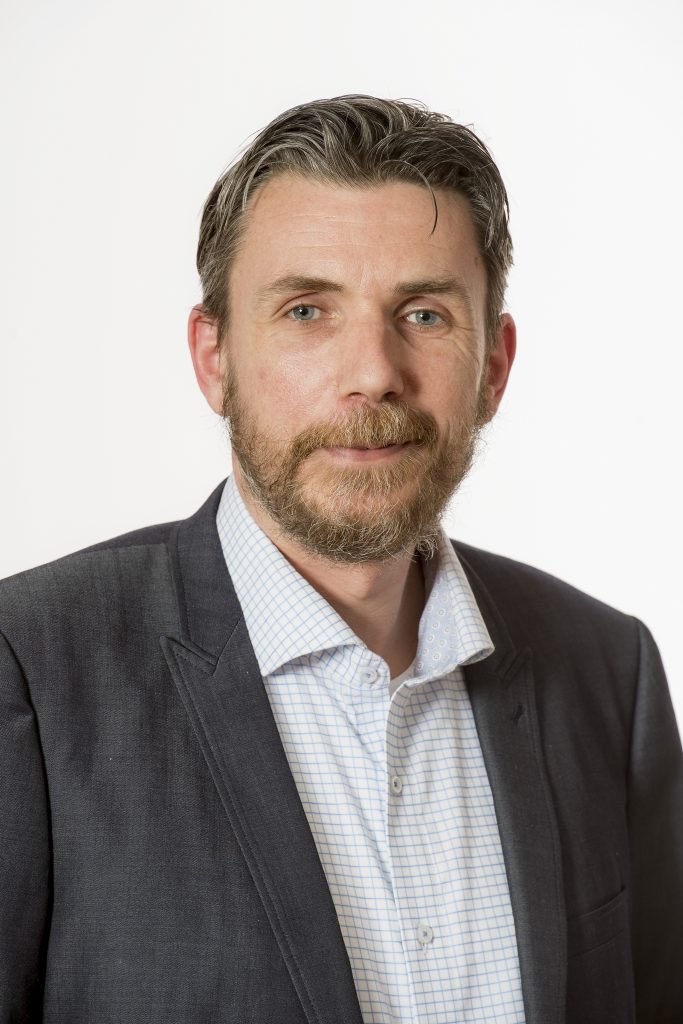 Vandaag de eerste ‘Raadspraat’ van de nieuwe raadsperiode 2022-2026. Een nieuwe column met als titel ‘Kernbezoeken’, geschreven door <a href="/Sandervanalfen/">Sander van Alfen</a>, fractievoorzitter van <a href="/GbBuren/">Gemeentebelangen</a>. buren.nl/nieuws/raadspr…