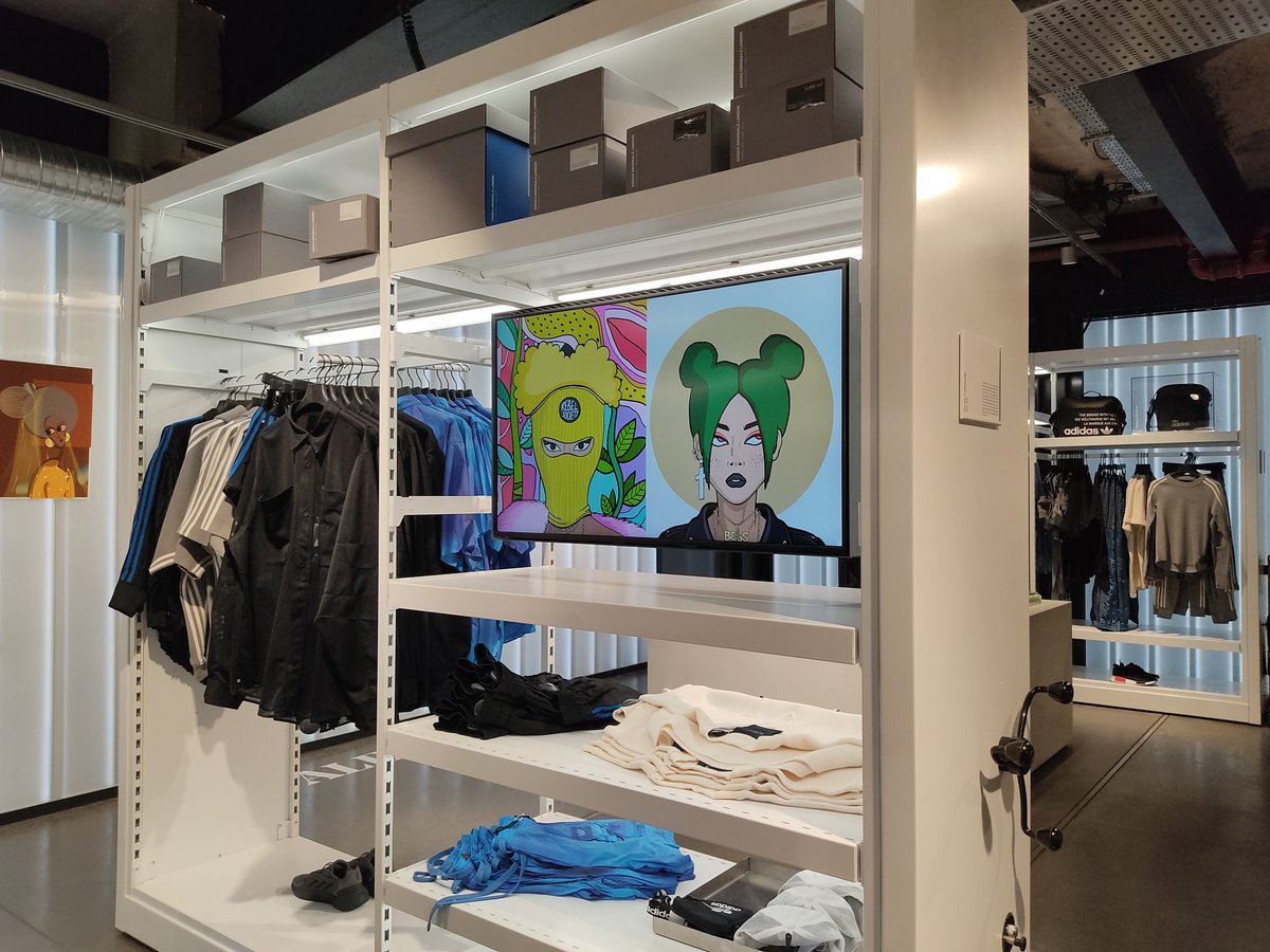 RebelSocietyBTC's tweet photo. About last night... So RS art was displayed in London @adidas event amongst so many talented artists! Thank you @LaNFTina and @CreativeDebuts for making this happen, we are so grateful to have been included! Video soon 😉🔥
#nftproject #rebelsforever #nftart https://t.co/Sw9uhJRCJO