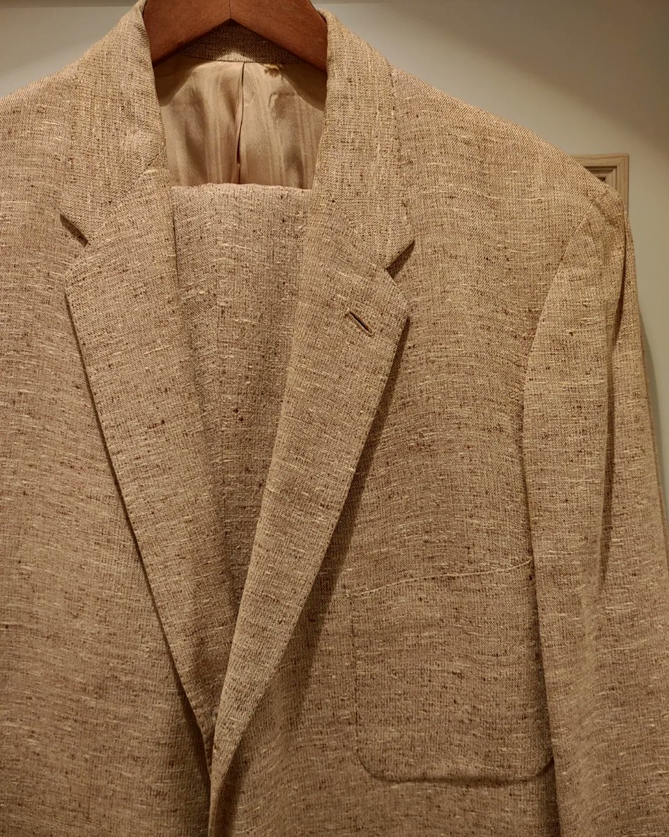 YosukeFunabashi's tweet photo. Vintage 1950s Slabotsky & Son Fleck Suit!
#706union
#50sstyleclothing
#vintageclothing
#elvisstyle
#hollywoodjacket
#fleckjacket
#warpandwoof
#midcentury
#fleckpattern
#sharkskinjacket
#elvispresley https://t.co/Eg8h7fxsmK