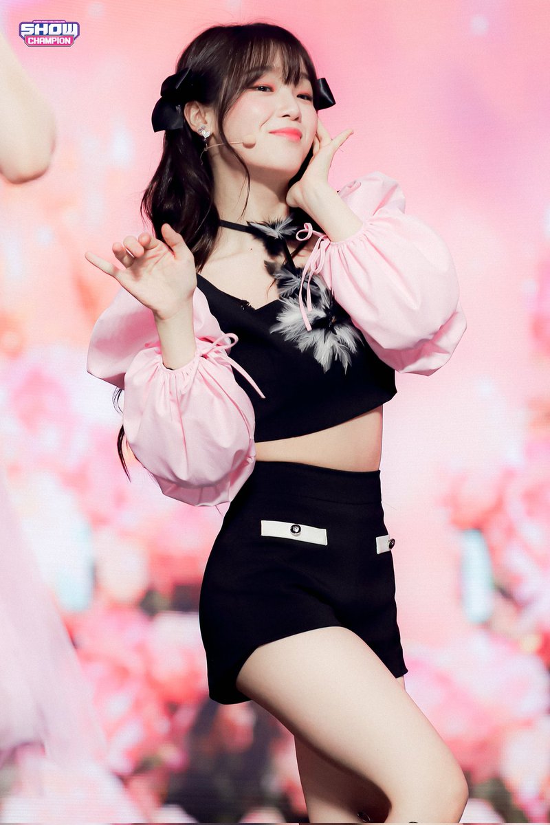 seunghee_pics's tweet photo. #승희 #오마이걸 https://t.co/yxh0HDwxOV