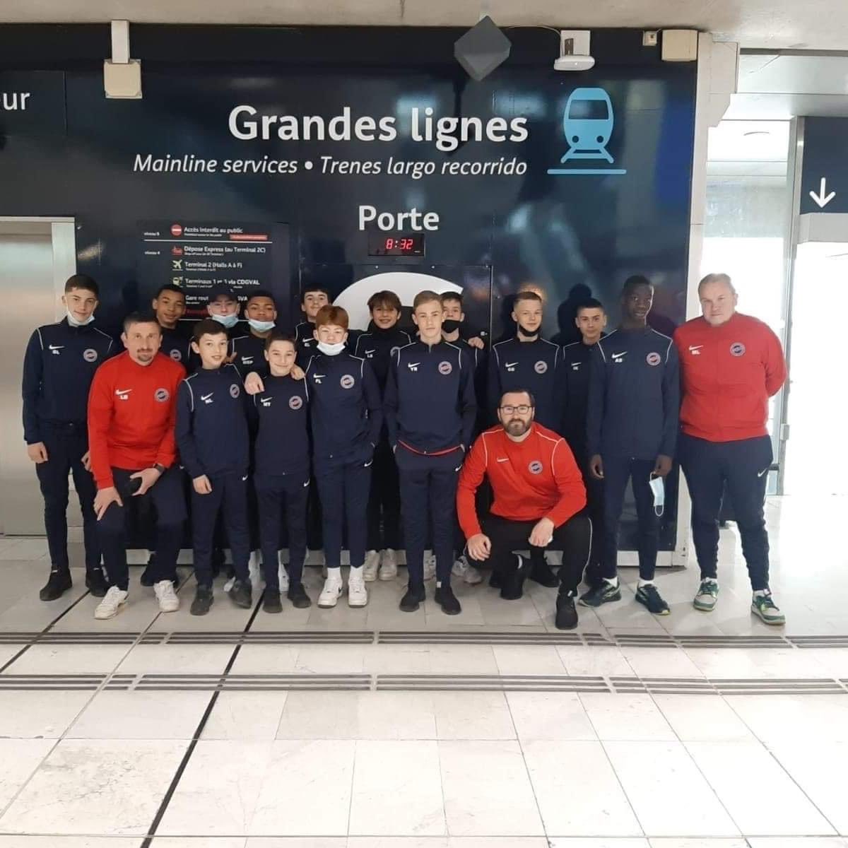 FCLC_'s tweet image. 🔴🔵⚽️ 𝗨𝟭𝟰 - 𝗧𝗼𝘂𝗿𝗻𝗼𝗶 𝗶𝗻𝘁𝗲𝗿𝗻𝗮𝘁𝗶𝗼𝗻𝗮𝗹 🔥

C'est parti, direction Sérignan Plage pour une partie des U14 🚆😍