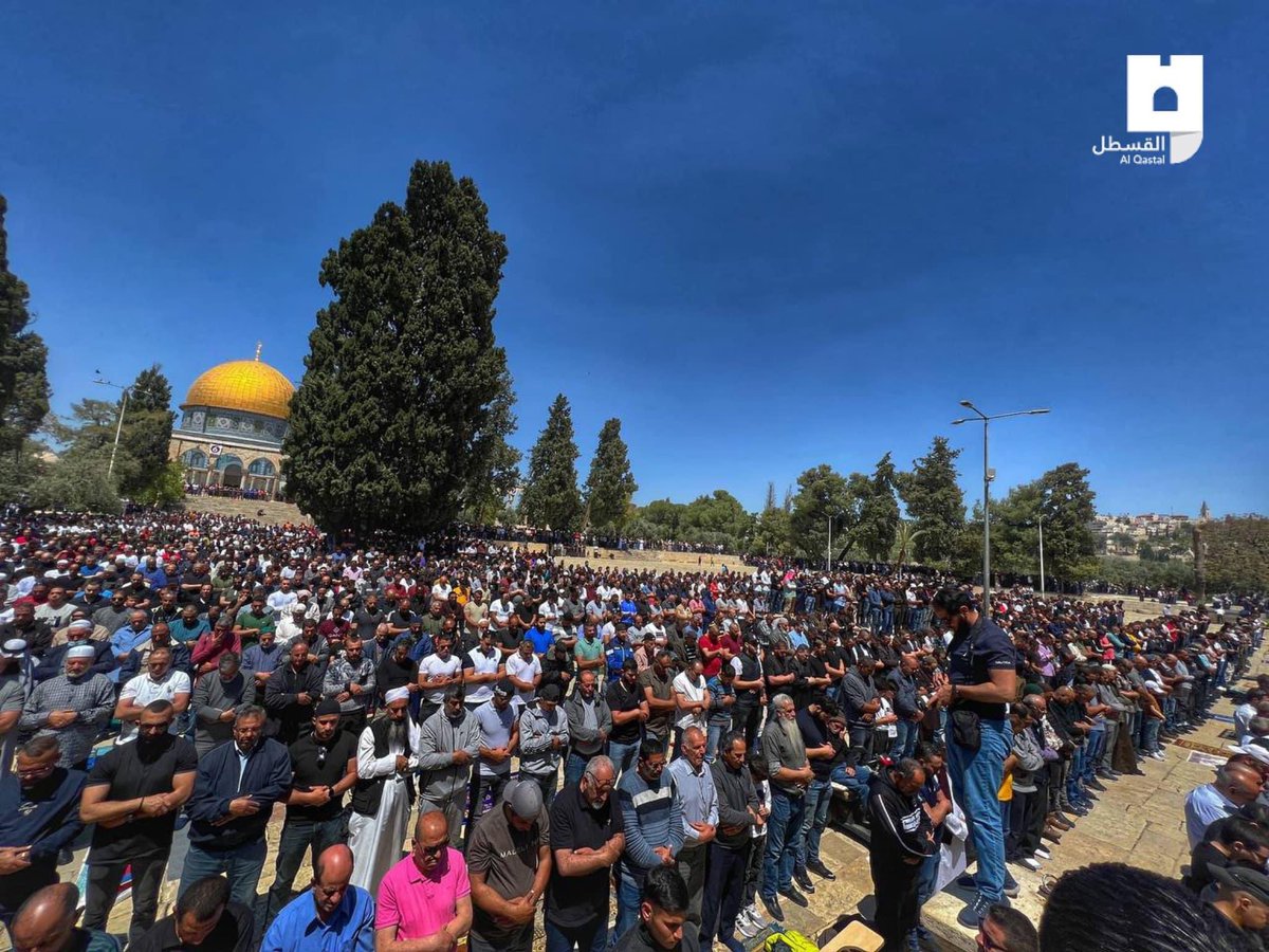 Mescid-i Aksa’da Cuma Namazı🌙
#GözümüzKulağımızAksada
#HayırlıCumalar
#AlAqsaUnderAttack