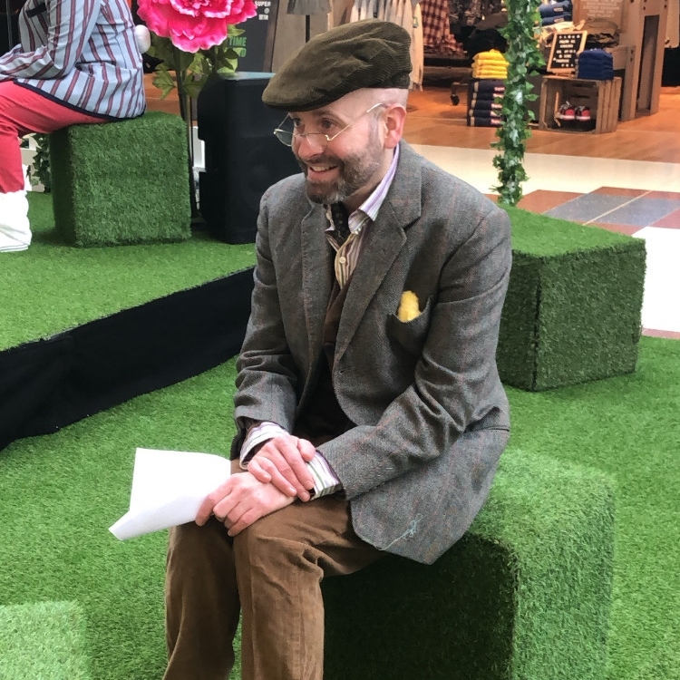 County_Mall's tweet photo. Have you had fun in our Easter Garden yet? 

Hop in and have fun with the Easter Bunny and his friends as he searches for his lost Easter Eggs.

#EasterGarden #EasterBunny #EggHunt #FindTheLostEggs #HopInHopOut #FunForTheKids https://t.co/XBJHhV1Nik