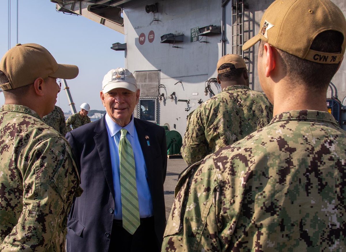 Gipper_76's tweet photo. This week @SenatorCardin and @JohnCornyn took a tour of #warship76 to get a taste of #NavyLife in Japan. We were honored to show them around. #WeAreReagan #FDNFJapan https://t.co/Z09gd3Qtjh