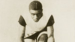 MajorTaylor99's tweet photo. #OTD April 15, 1900 - Cycling champ Major Taylor’s younger sister Gertrude died of tuberculosis at age 19. Anxious to have a proper home for her when she was ill, Major had bought a house on Hobson Ave. in Worcester in January. In her will, Gertrude left her furniture to Major. https://t.co/395wkb35HO