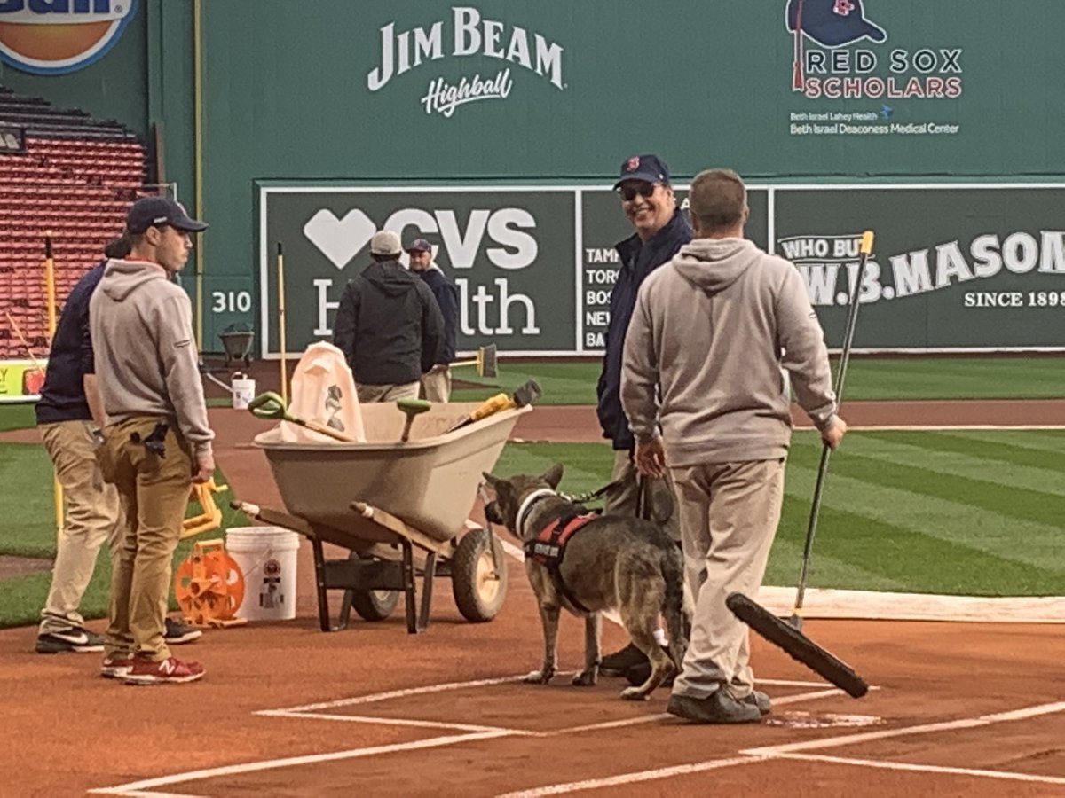 Not sure if you heard? But it’s #OPENINGDAY!!!! <a href="/fenwaypark/">Fenway Park</a> &amp; <a href="/boston25/">Boston 25 News</a>gene <a href="/AndyDevine78/">Andy Devine</a> &amp; our @boston25 crew have you covered @NewsHopkins <a href="/NicoleOliverio/">Nicole Oliverio</a> <a href="/ShiriSpear/">Shiri Spear</a> <a href="/crystalhaynes/">Crystal Haynes</a> #redsox All morning long we’re live