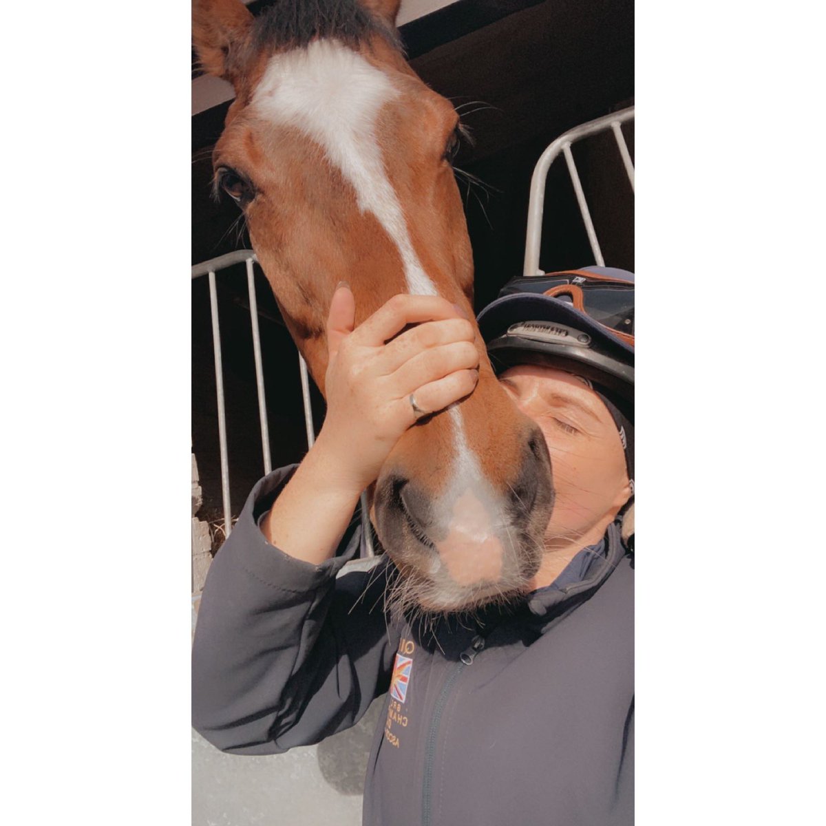 StephanieMay92's tweet photo. Hero โค๏ธ๐ฅ #AccidentalAgent https://t.co/7eSlH2zsyQ