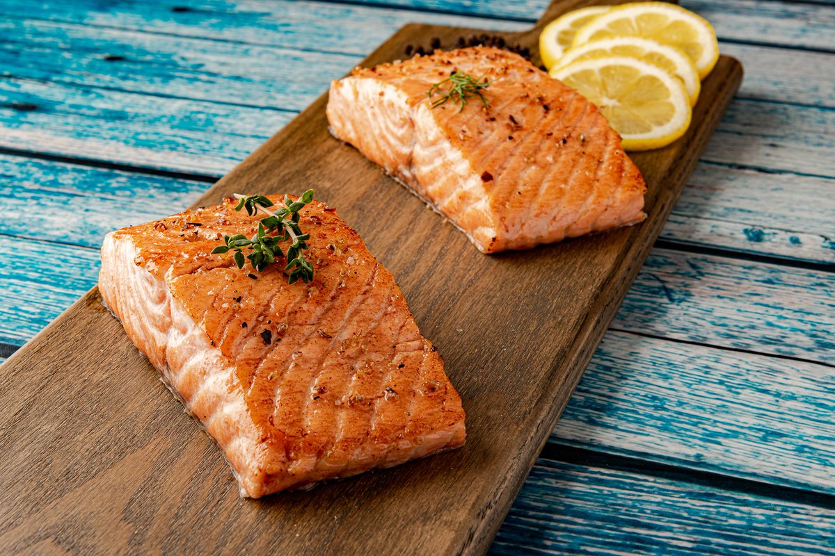Make this Good Friday, great with salmon.  High in Omega-3 fatty acids, Vitamins B, D, and Potassium Astaxanthin (Antioxidant) Protein it's the perfect choice any Friday!
.
.
#Pier33Gourmet #NourishYourWorld #Salmon #GoodFriday #Seafood #Healthy