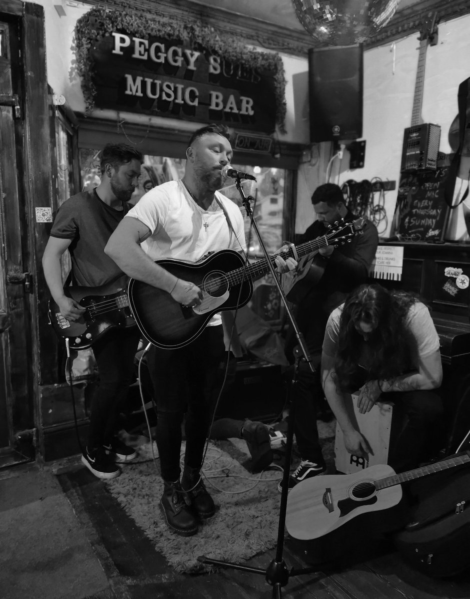 Wonderful evening at Peggy Sue's as always 🖤

So excited to be performing at <a href="/JukeboxLdn/">Jukebox Ldn</a> tonight!! Who's coming?!