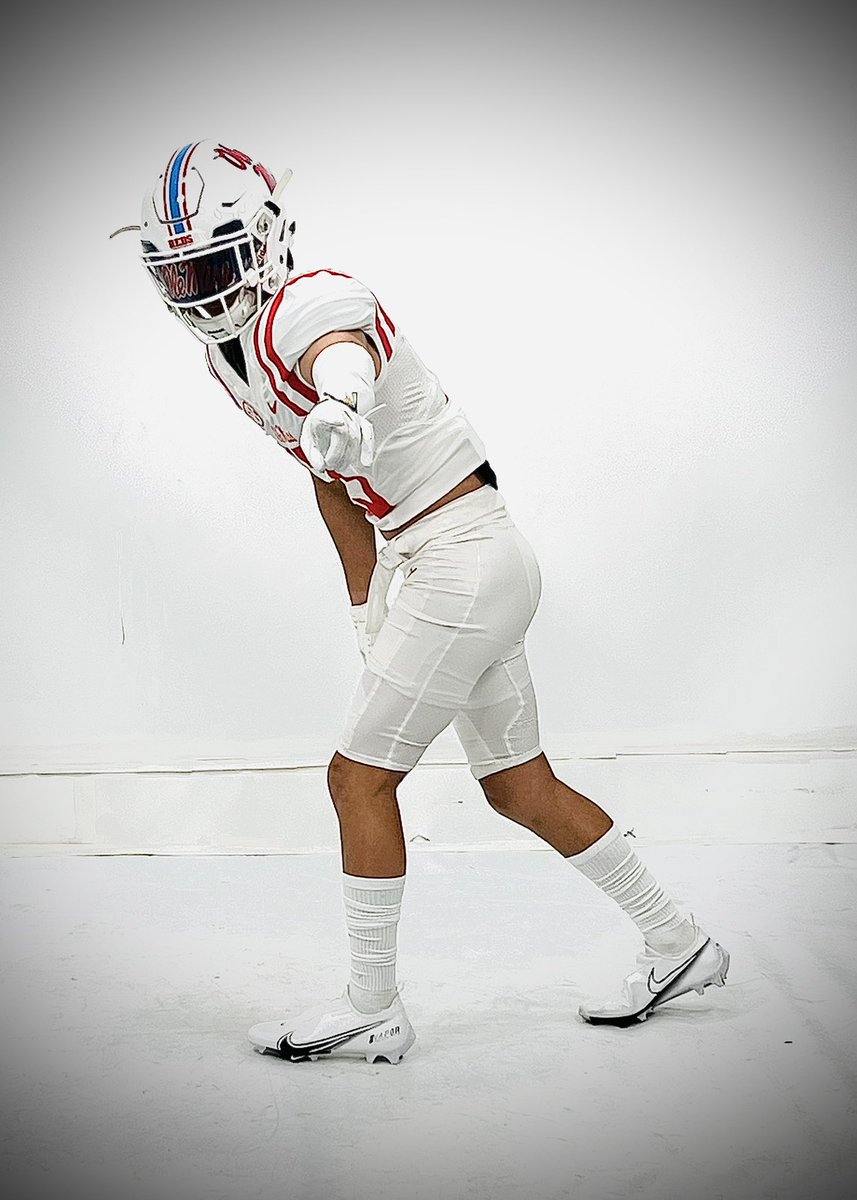 Matt_Manning13's tweet photo. I had a great visit at ole@Miss yesterday! Thank you for having me @RebelsFBRec @OleMissFB @Lane_Kiffin @DerrickDnix  @CSmithScout @NCEC_Recruiting @wcsBHSge @wcsBHScf @NPA_Tennessee https://t.co/3scYLN9xdO