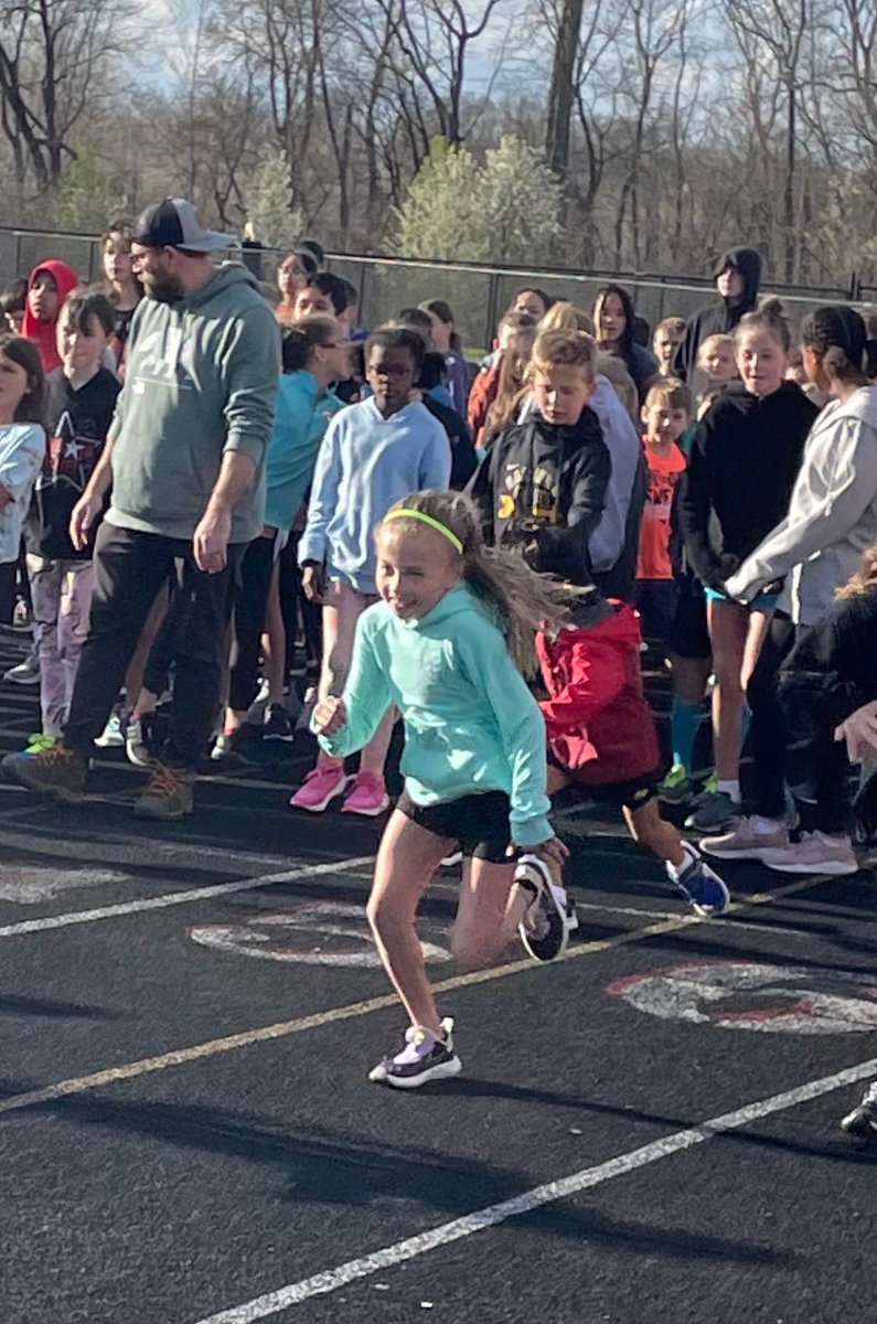 meghanehoward's tweet image. Spring basketball 🏀 and track 🏃🏼‍♀️ have started! #showtime #fishersfire