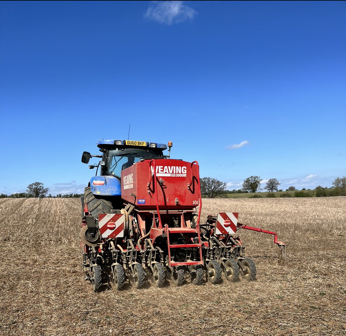 Trialling a bit of #notill #springbarley with the <a href="/Weaving_Mach/">Weaving</a> 🤞 🙏