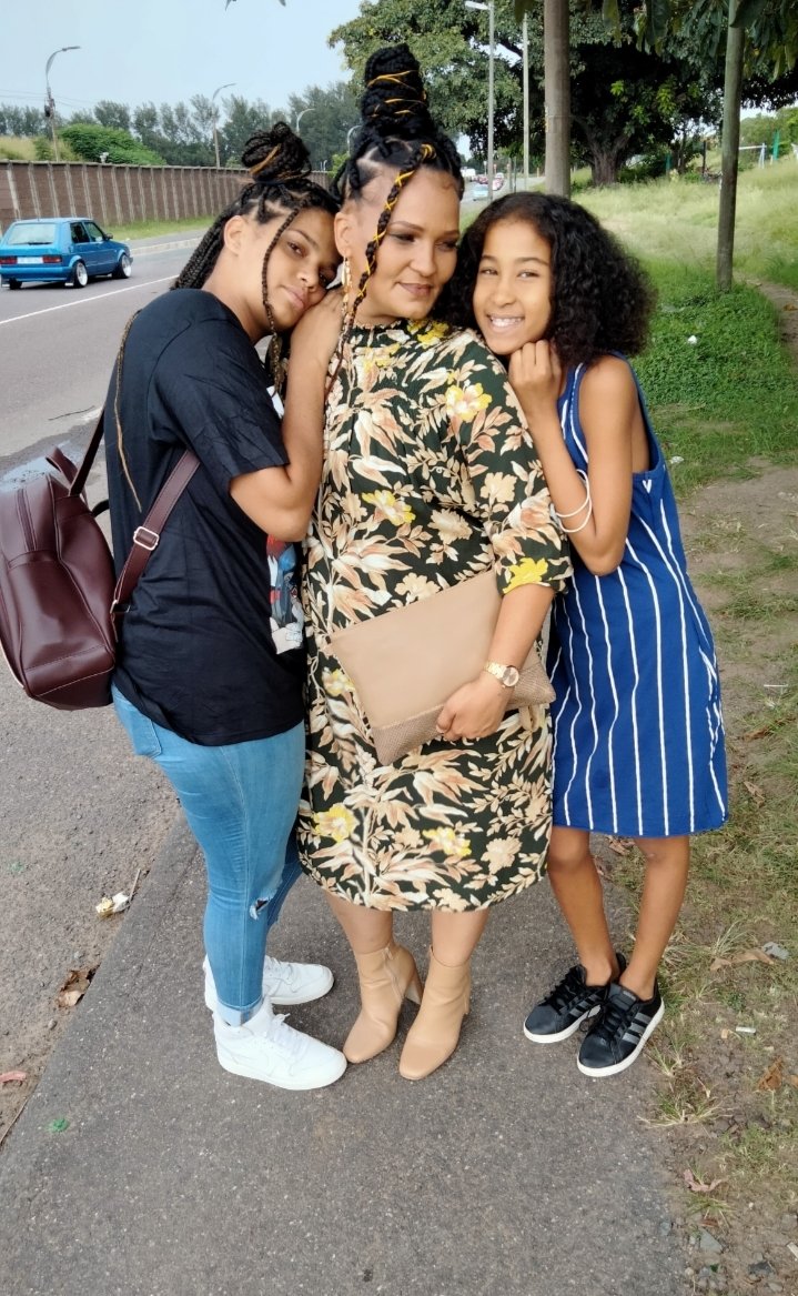 LandyOsborne's tweet photo. @Makro_SA #FullyLoadedEaster @Makro_SA off to church..had to take some pics to remember the day https://t.co/e9cN4PhzCj