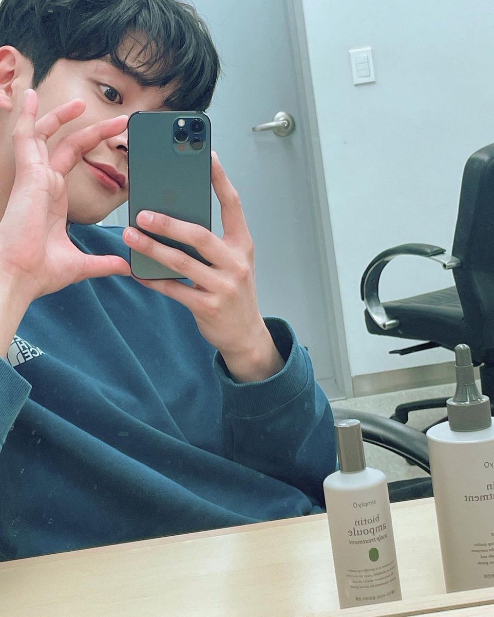 Shinn_smile's tweet photo. #ROWWON just made a post 😭😭❤❤🐭🐭 https://t.co/FJs6H49Qny