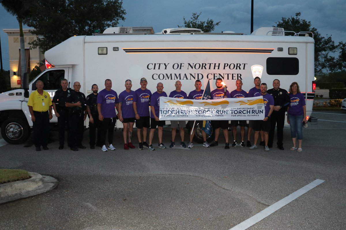 NorthPortPolice's tweet photo. Another great #tourchrun to help raise awareness and show support for our local #SpecialOlympics athletes. Thank you everyone for the honks and waves. What a great community we get to serve and protect! #communityofunity https://t.co/FkXgkK9pVC