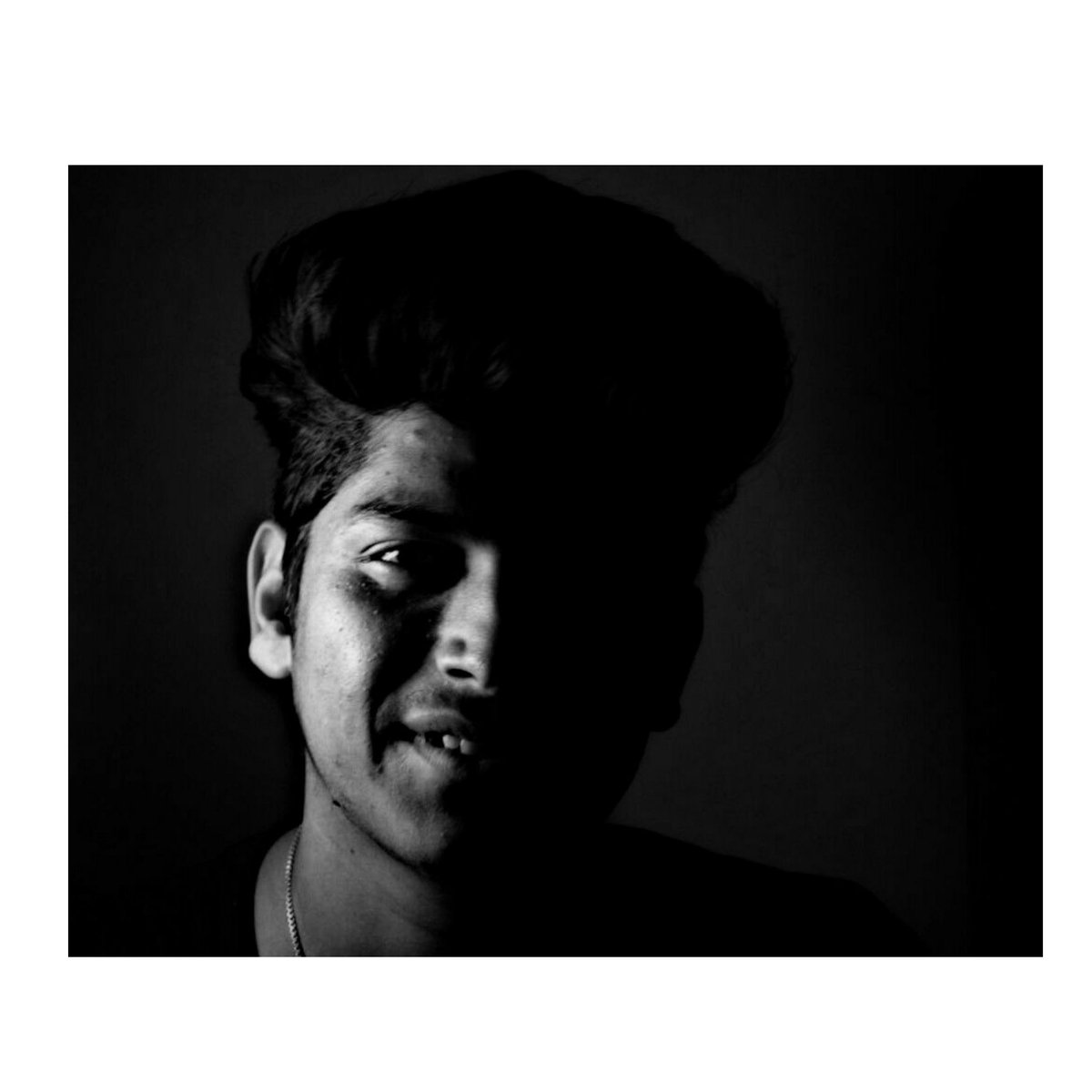 nitinkc99's tweet photo. Cause monochrome brings the soul out #monochrome https://t.co/1ttnslxSXM