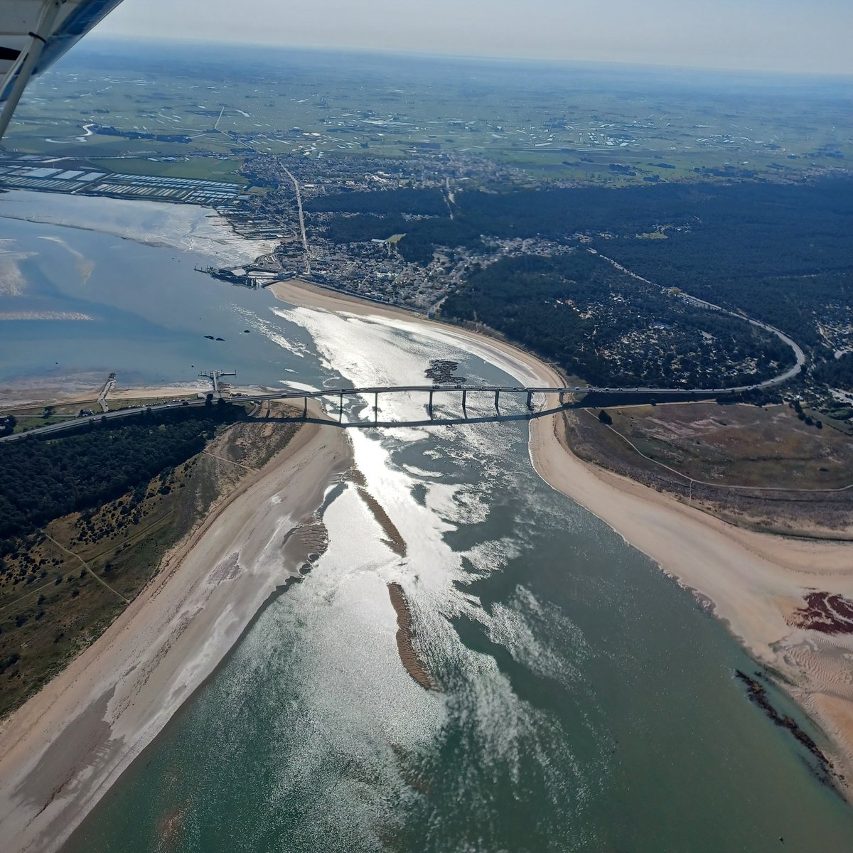 Picquet13985397's tweet photo. Petit vol du jour #noirmoutier #passagedugois parcs à huîtres 🛩🌤🛩⛅ #ulm #frossay. spéciale dédicace @GodierLaurent https://t.co/Du8Kz4vU3u