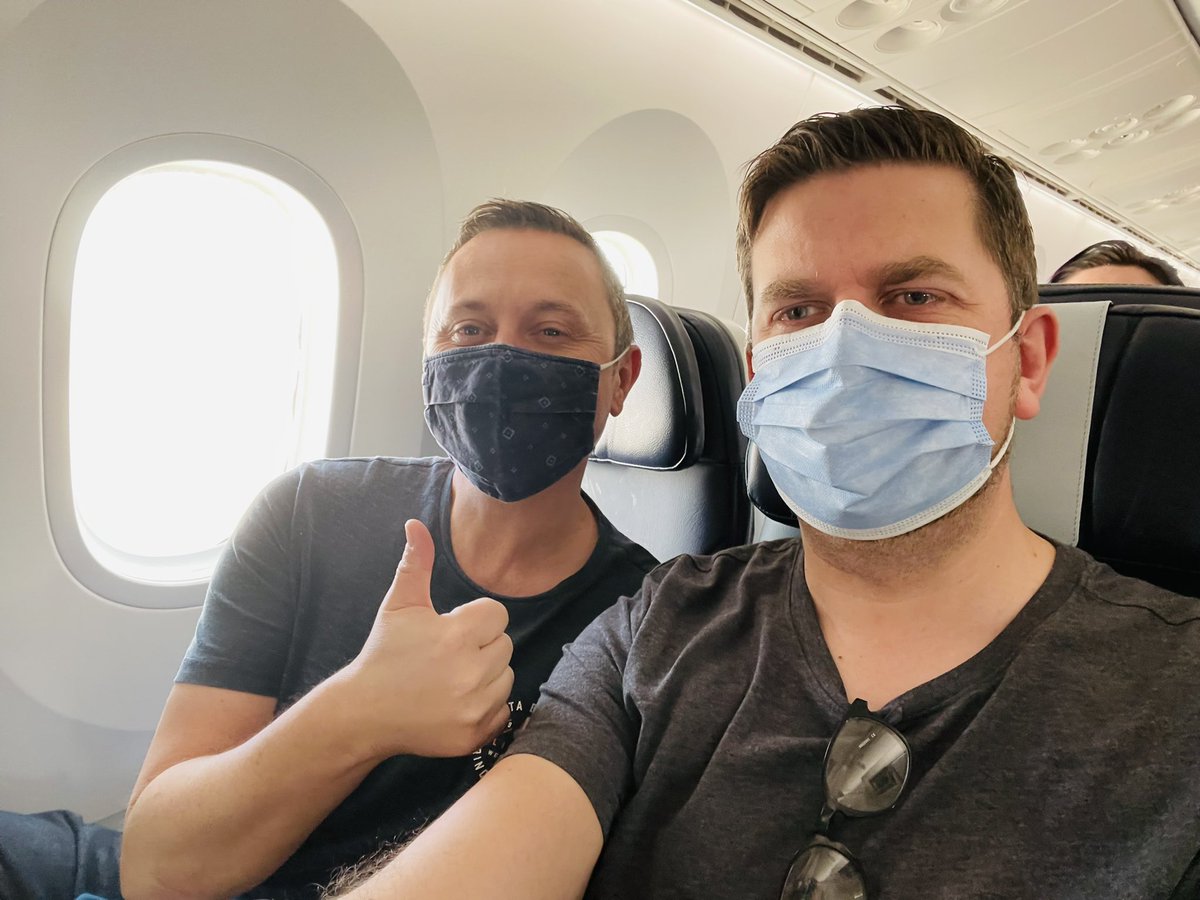 travelblogjamie's tweet photo. Up up up and awaaaaay! See you in 8h45, Orlando. Plenty of leg room for us today. Now, where’s the vodka? Bon voyage. @TUIUK #tui #flytui #travel https://t.co/SN19XEwXeb