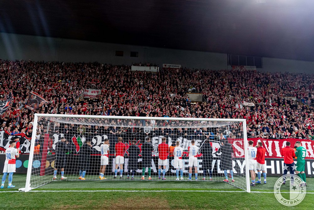slavia_eng's tweet photo. Sold-out Eden 🏟️💯
The ultimate experience! #slafey #UECL https://t.co/QYck9Ti9wN