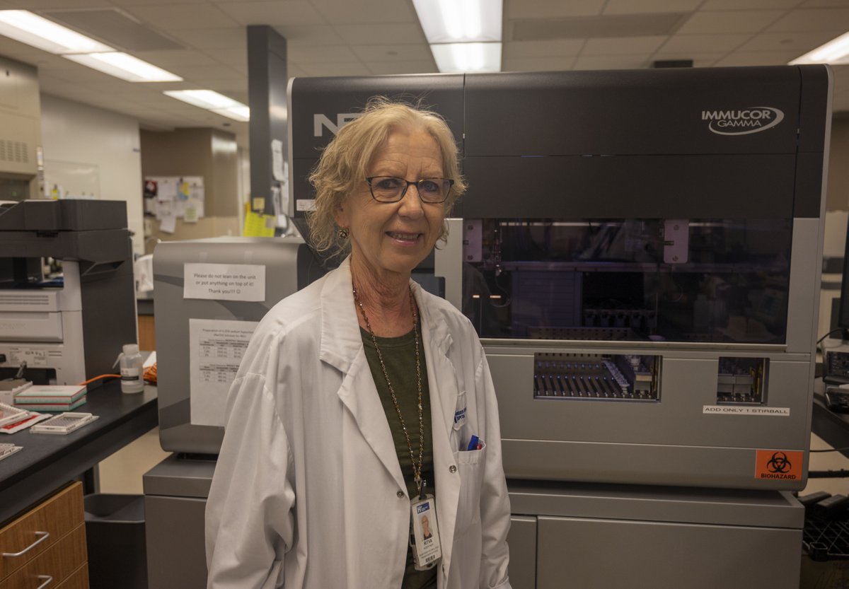HRHealth_'s tweet image. This #MedicalLabWeek meet Ritva Hoepfner, a #MedicalTechnologist who has been at HRH for over 35 years. 

Ritva is responsible for working in the blood bank, hematology, chemistry, all shifts, all benches, and has experience in electrophoresis.
