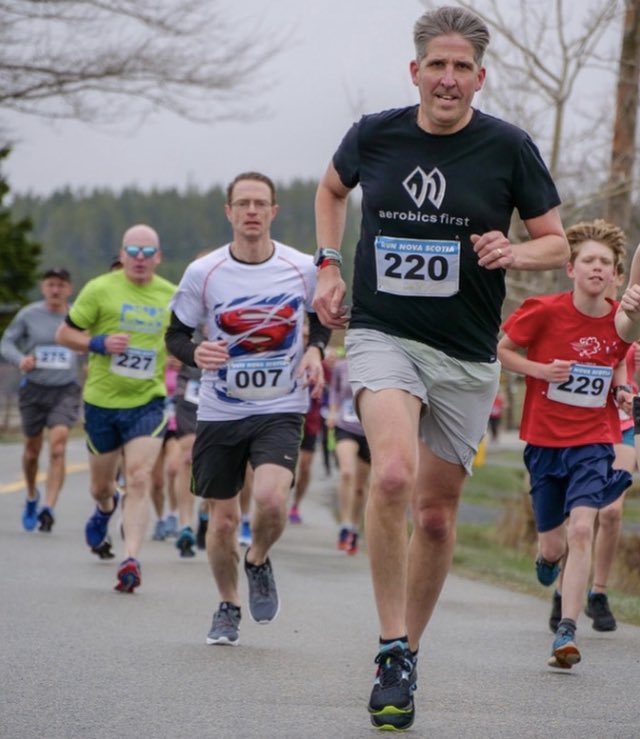 SparksFlyR4L's tweet photo. @KidsRunClub_DNS Agreed!! #RunReg - did you claim that yet @StuartShanker & @susanhopkins5 ? We should do a book! π https://t.co/XKTyZMWPu5
