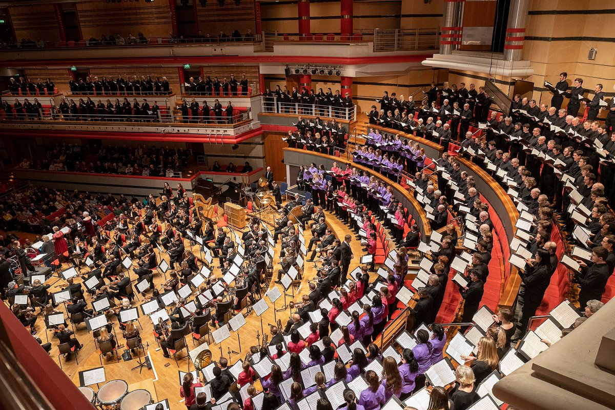 🎶 Join the team! We are #hiring an Assistant Orchestra Manager to play a crucial operational role within the Orchestra Management team.
Apply now 👉 bit.ly/3rN92EI
⏰ Deadline 👉 Tuesday 19 April, 9am