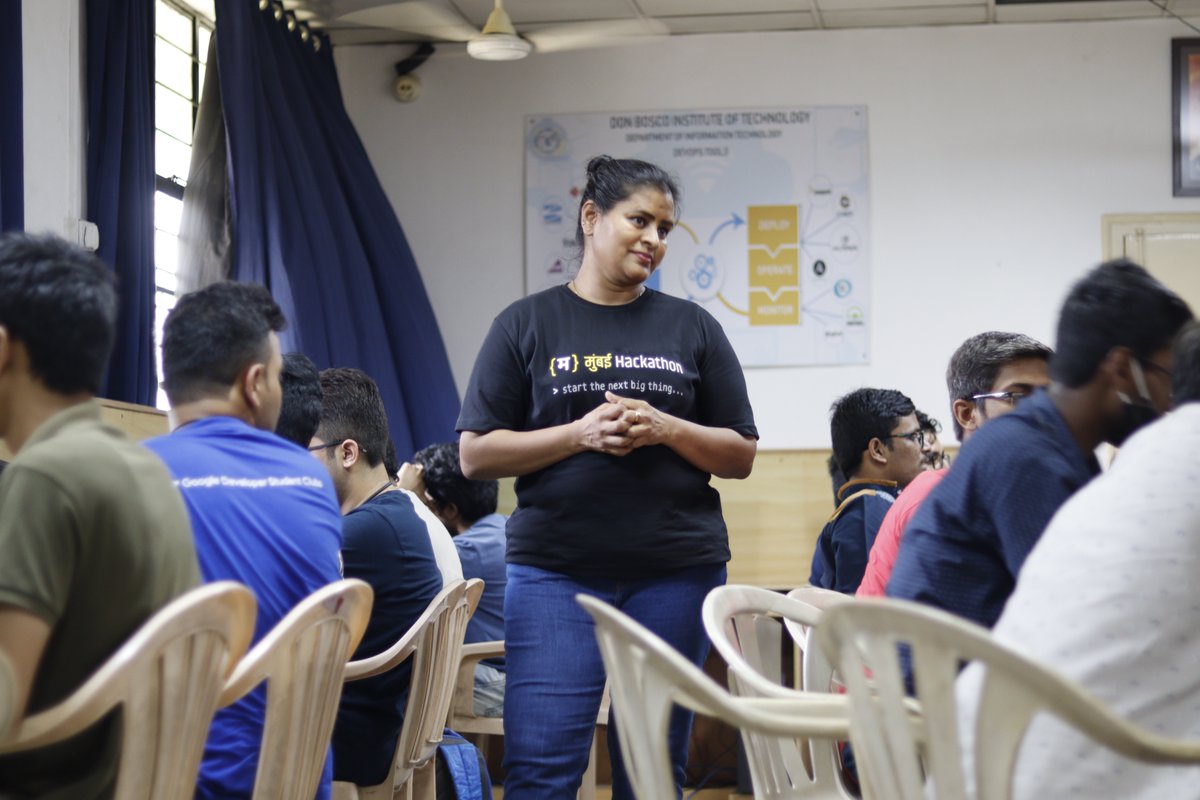mumbaihackathon's tweet photo. Last weekend was super fun! 
As Mumbai #hackathon 2022 started, the participants put their minds to work on some new and cool #opensource projects!

@dbit_mumbai https://t.co/TwlSQVHBCa