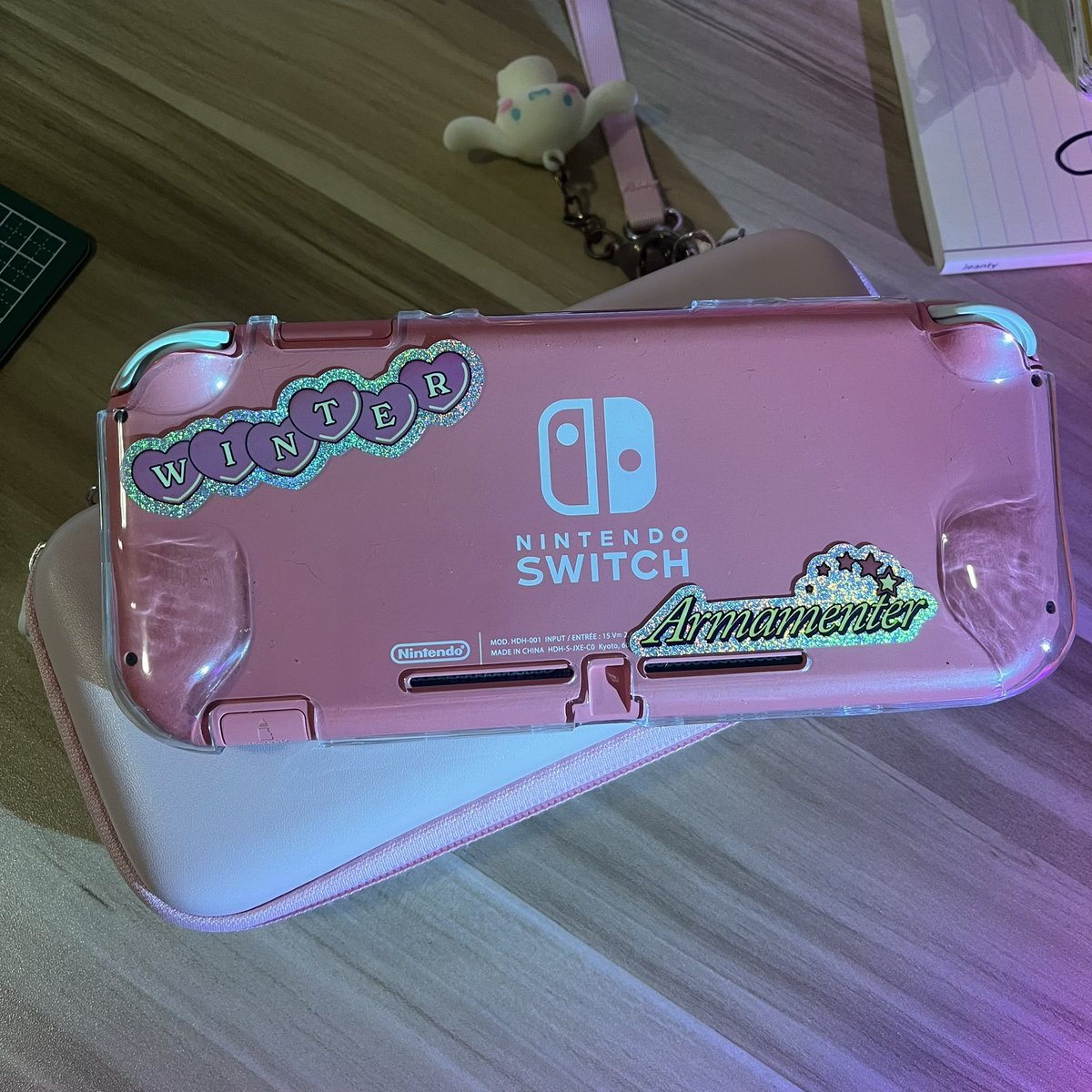 kttiyz's tweet photo. wts lfb ꒰ nintendo switch lite ꒱
selling for a friend !!

✧ coral pink 
✧ inclusions: hard case, bag, box, charger &amp; the grip thing ( see picture )
✧ with animal crossing nh

𓏔 selling for ₱10k
𓏔 prio payo but can 50% dp; rem bal 5 days 
𓏔 good as new 

see thread ++ https://t.co/AbjvEwCTx6