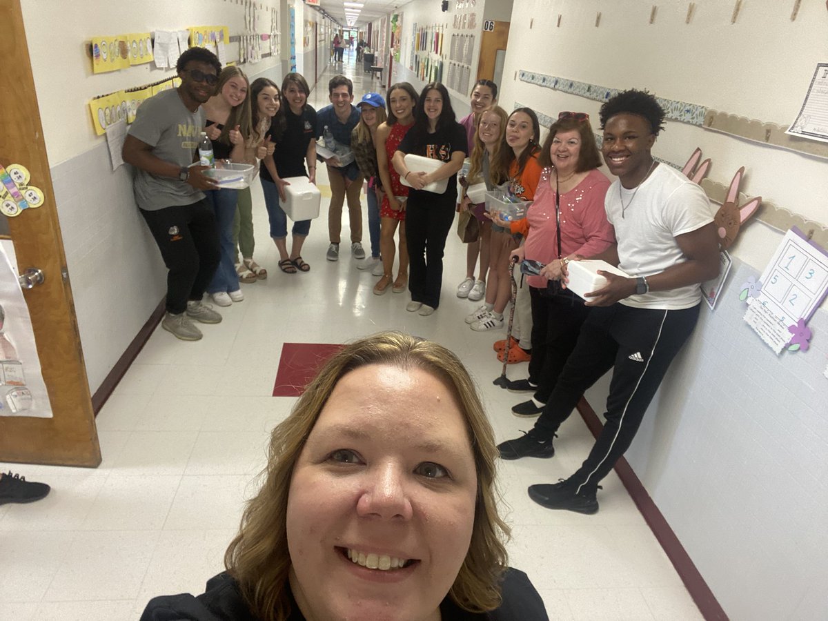 Traveling Science Show was busy this week! We hit South Middle for 8th grade, then headed to Rosemont for 2nd grade BUBBLE DAY! We had a special visitor - Joyce Hobbs - who donated many of our supplies for our shows. @MHSTrentSherman <a href="/shelbywglover/">Shelby Glover</a> <a href="/BerkCoSchoolsWV/">Berkeley Co. Schools</a> @mhs_elliott
