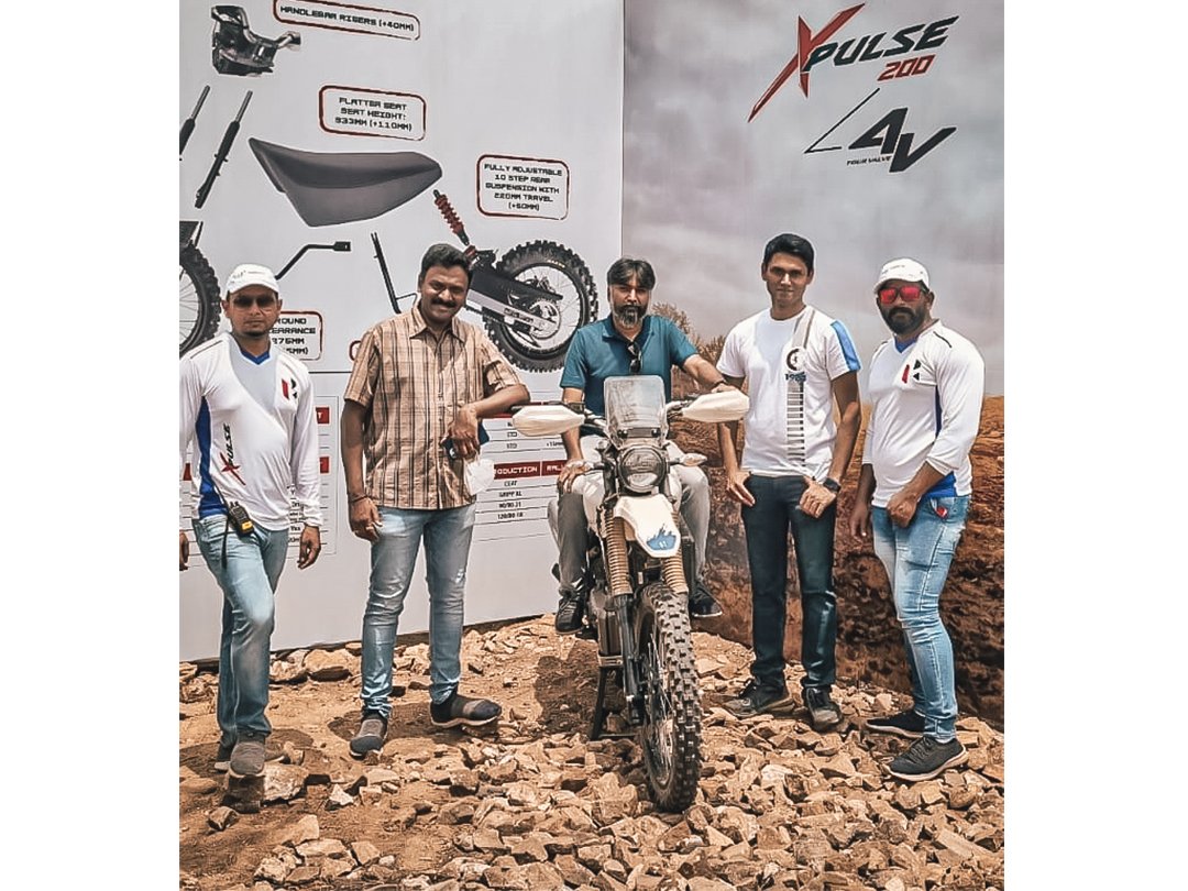 RtKrishnaHero's tweet photo. Never Stop The Ride #xtracks
Xpulse mass participating event organized Hero MotoCorp.

To join our club
Call us on : 9865262136

#rtkrishnahero #xtracks #xpulseride #xtrail #heromotorsports #offroading #heromotorsports #heroxpulse200 #happiness #saferide #tracks #xpulse2004v https://t.co/lm7ctB5bos