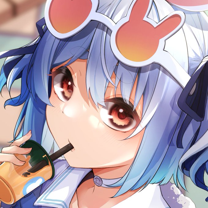 #顔だけで500リツイート来たら強者 