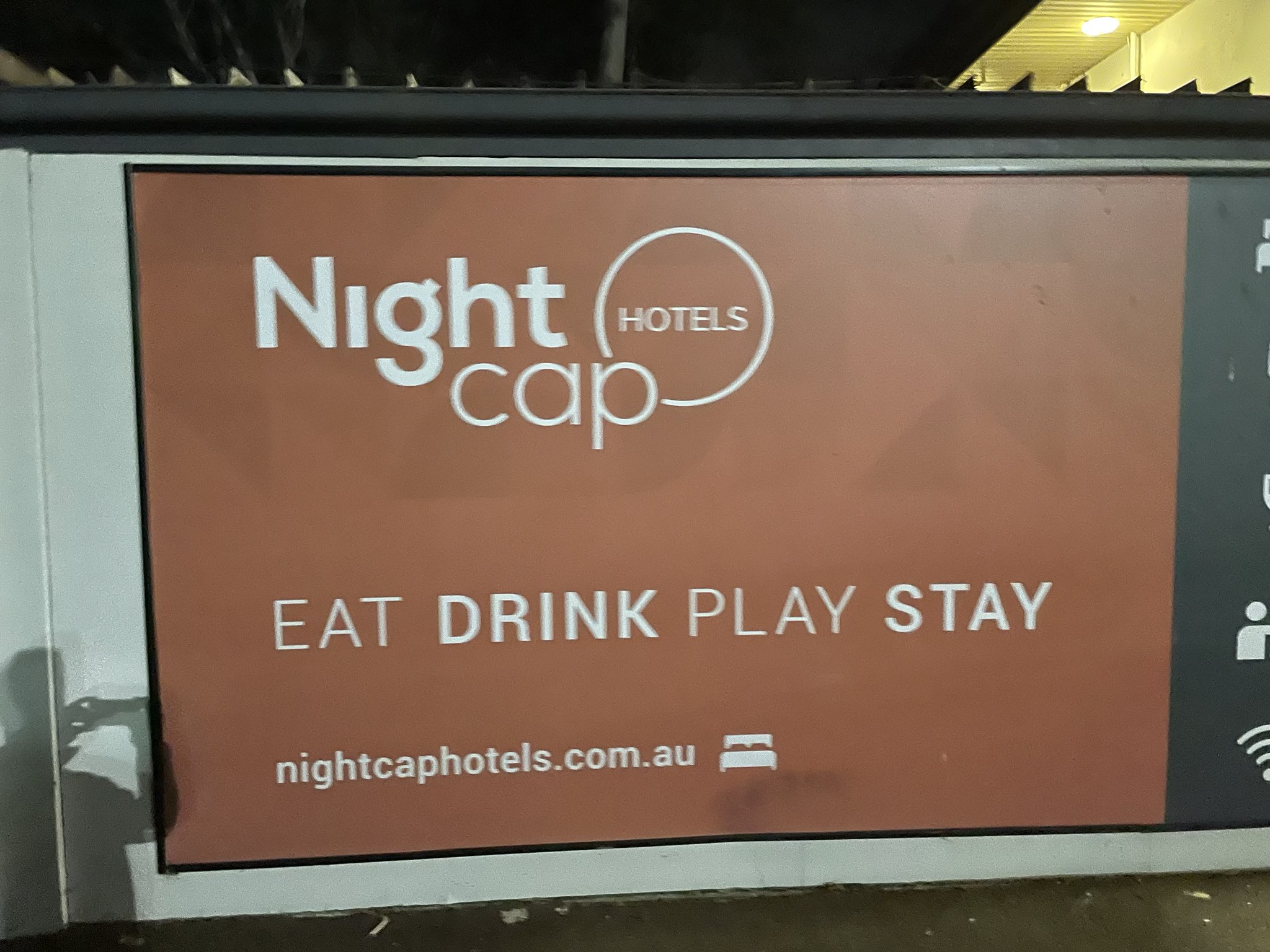 Stephen Mayne on Twitter "It’s just gone 10.30pm at The Shoppingtown