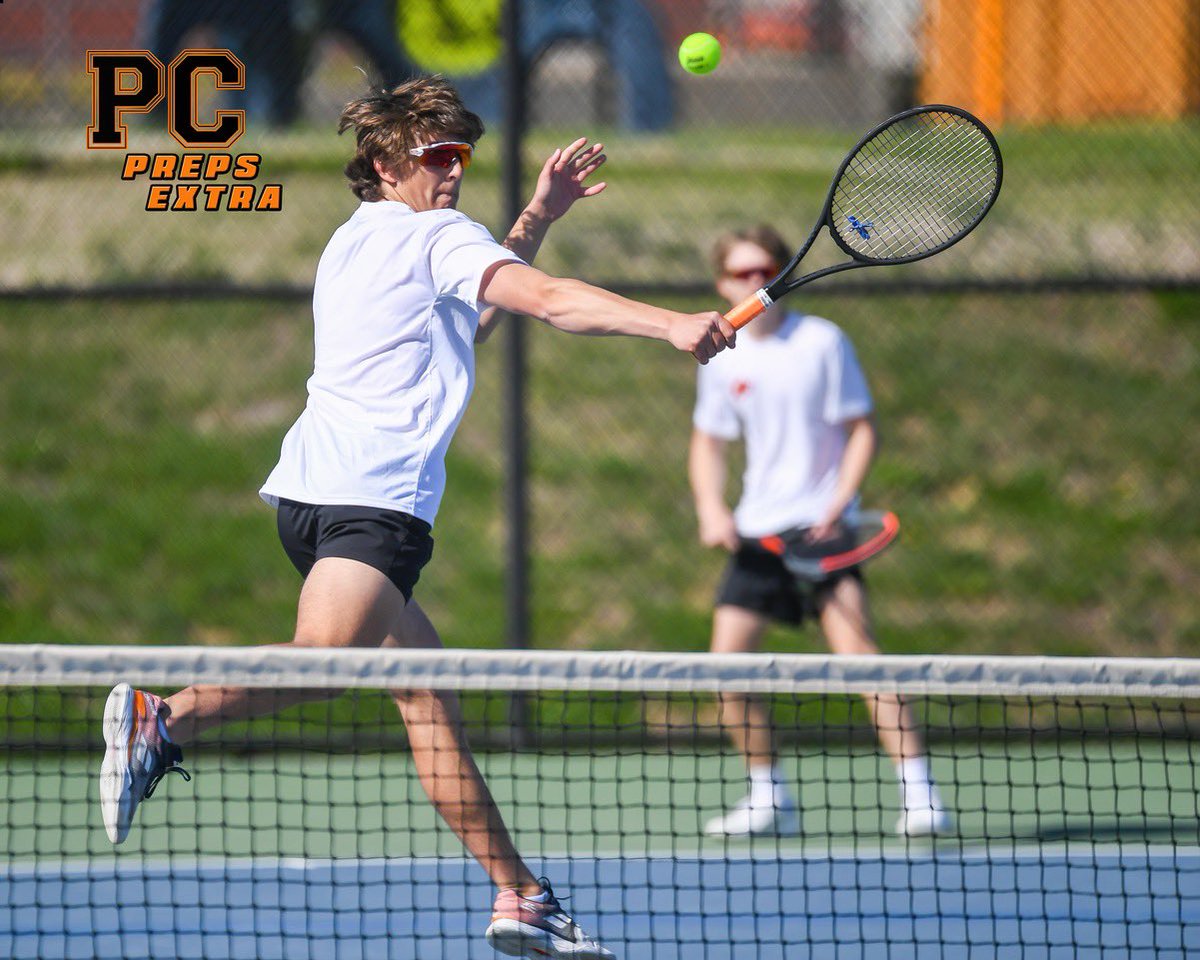 PCPrepsExtra's tweet photo. A few shots of @PlatteCountyR3 #tennis vs Kearney @pctenniscoach @PCHSAthletics1 📸@tanugent12 https://t.co/X48uKp8nXR