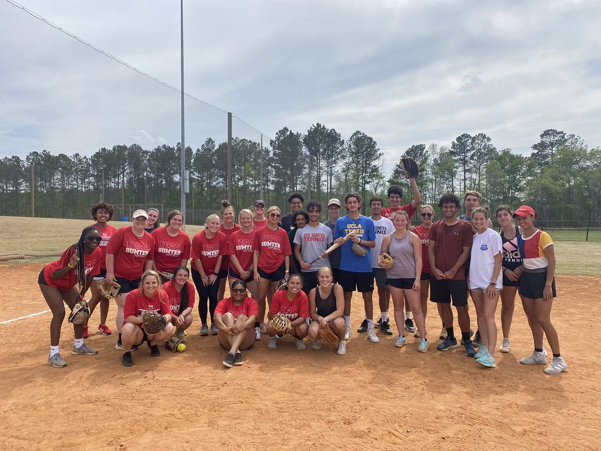 uscsumtersftbl's tweet photo. 🏐 + 🎾 = FUN DAY 

#uscsumter #fireants #softball #tennis #volleyball https://t.co/eIhmZxBP3C