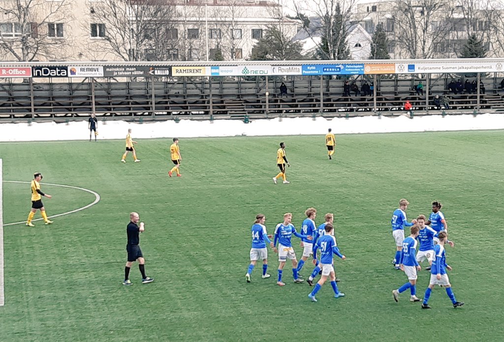 Palloseurablogi's tweet photo. #RoPS-#KajHa HT 4-0. Maalit: Savolainen x 2 & Kiljunen x 2! Kotijoukkue iskenyt maaleja paikoistaan hyvällä prosentilla. RoPS:n aktiivinen peli on yllättänyt aneemisesti puolustavat kajaanilaiset. Taukotilanteessa ei Lapin lisää. 💙 #siniselläsydämellä #harjoitusottelu https://t.co/m0Jgmg5X1f