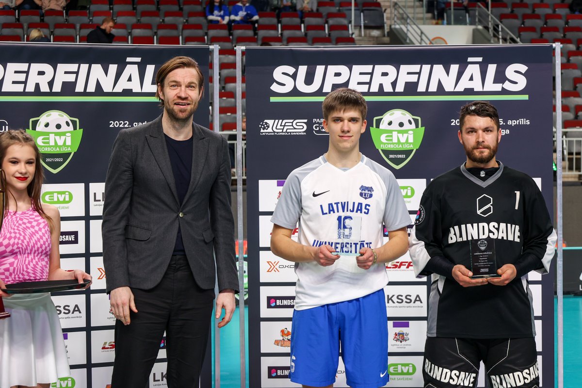 LFS_floorball's tweet image. 🏆 "Latvijas Universitāte/FS Masters" pārspēj "Ogres Vilkus" (7:5) un iegūst 1. līgas Superkausu #florbols #floorball