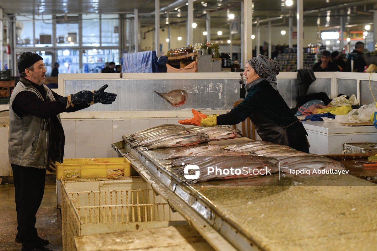 PhotoStockaz's tweet photo. #Vasmoy - #balıqbazarı: 14 aprel 2022
“Vasmoy” (“8th” km #bazaar) - #fishmarket: April 14, 2022
#Azerbaijan, #Baku Photo: Tapdiq Abdullayev #PhotoStock #vasmoy #market #Bazar #vasmoybazari #8kmbazar #photo #stock #streetphotography #streetstyle #fish #dənizməhsulları https://t.co/yIx2Vy1j8f