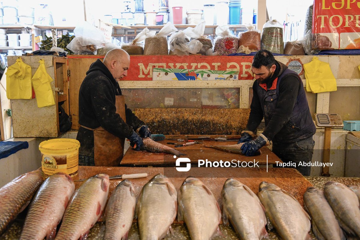 PhotoStockaz's tweet photo. #Vasmoy - #balıqbazarı: 14 aprel 2022
“Vasmoy” (“8th” km #bazaar) - #fishmarket: April 14, 2022
#Azerbaijan, #Baku Photo: Tapdiq Abdullayev #PhotoStock #vasmoy #market #Bazar #vasmoybazari #8kmbazar #photo #stock #streetphotography #streetstyle #fish #dənizməhsulları https://t.co/yIx2Vy1j8f