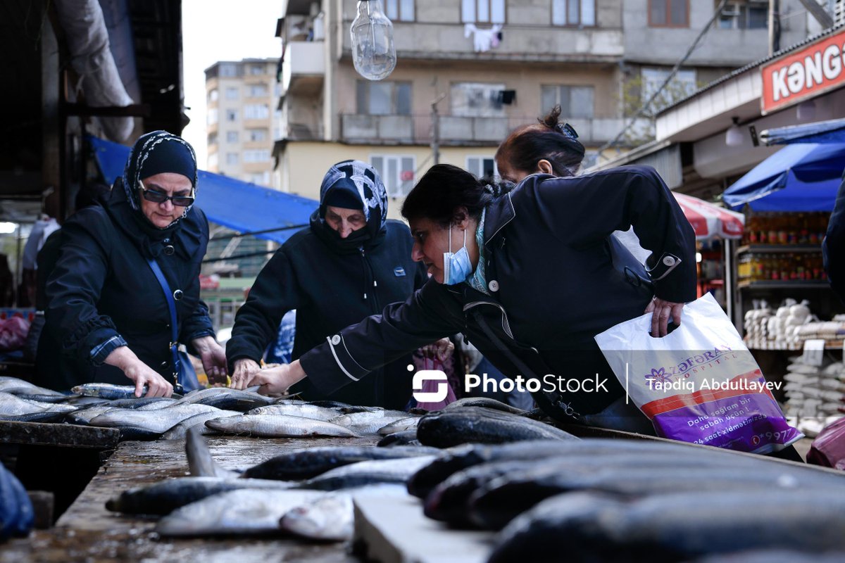 PhotoStockaz's tweet photo. #Vasmoy - #balıqbazarı: 14 aprel 2022
“Vasmoy” (“8th” km #bazaar) - #fishmarket: April 14, 2022
#Azerbaijan, #Baku Photo: Tapdiq Abdullayev #PhotoStock #vasmoy #market #Bazar #vasmoybazari #8kmbazar #photo #stock #streetphotography #streetstyle #fish #dənizməhsulları https://t.co/yIx2Vy1j8f