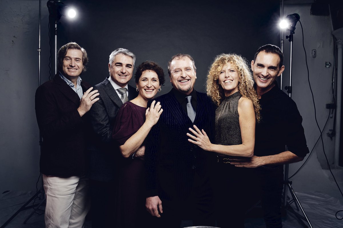 Ayer fuimos al <a href="/treinavictoria/">Teatro Reina Victoria</a> a ver "El peligro de las buenas compañías". Una interpretación increíble d <a href="/Fernando_Cayo/">Fernando Cayo</a>, <a href="/SoyLaMontilla/">Miriam Montilla</a>, <a href="/ErnestoAriasG/">Ernesto Arias</a> y #CarmenConesa, dirigidos por JC.Rubio. La inteligencia y el particular humor de <a href="/JavierGomaL/">Javier Gomá Lanzón</a> omnipresente. ¡Muy recomendable!