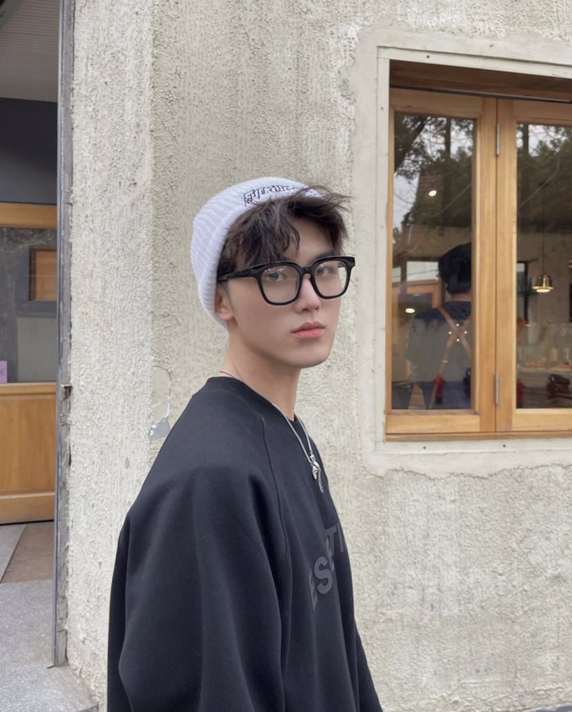 dylan. - pinned/bio. tweet media
