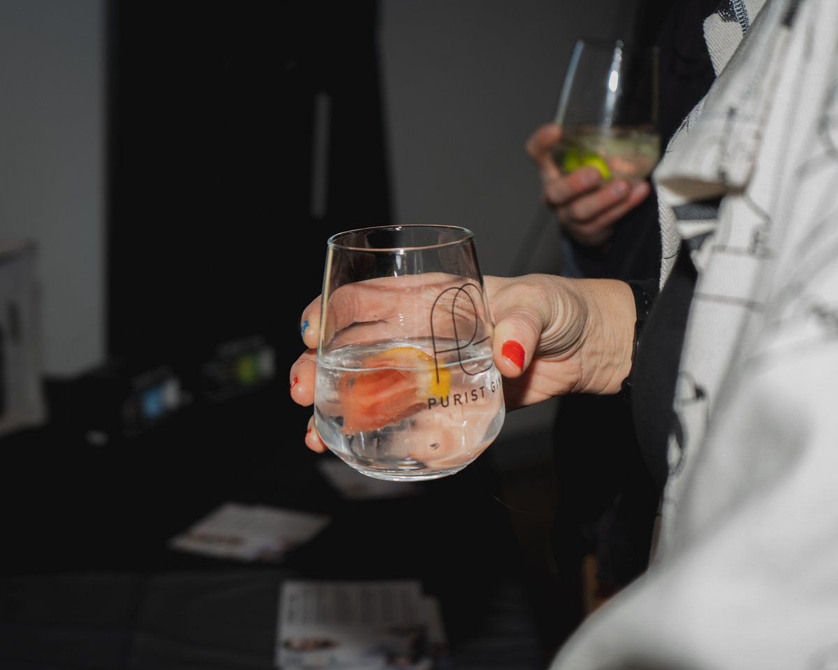 WhiskyBond's tweet image. A huge thanks to @PuristGin for hosting our recent gin tasting social in our co-working space; The Distillery. Many fellow tenants were met and tasty gins tried. 
Email distillery@thewhiskybond.co.uk to enquire about hosting your event with us or joining our co-working space.