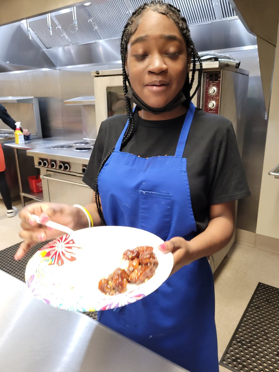 On Thursday @OHSTornadoes400 Foodservice Preparation students  prepared General Tso's Chicken with rice. It's fun to make everything from scratch. That's how we learn. <a href="/OHS_Athletics_/">Orange HS Athletics</a>  <a href="/ops_district/">Orange Public Schools</a>