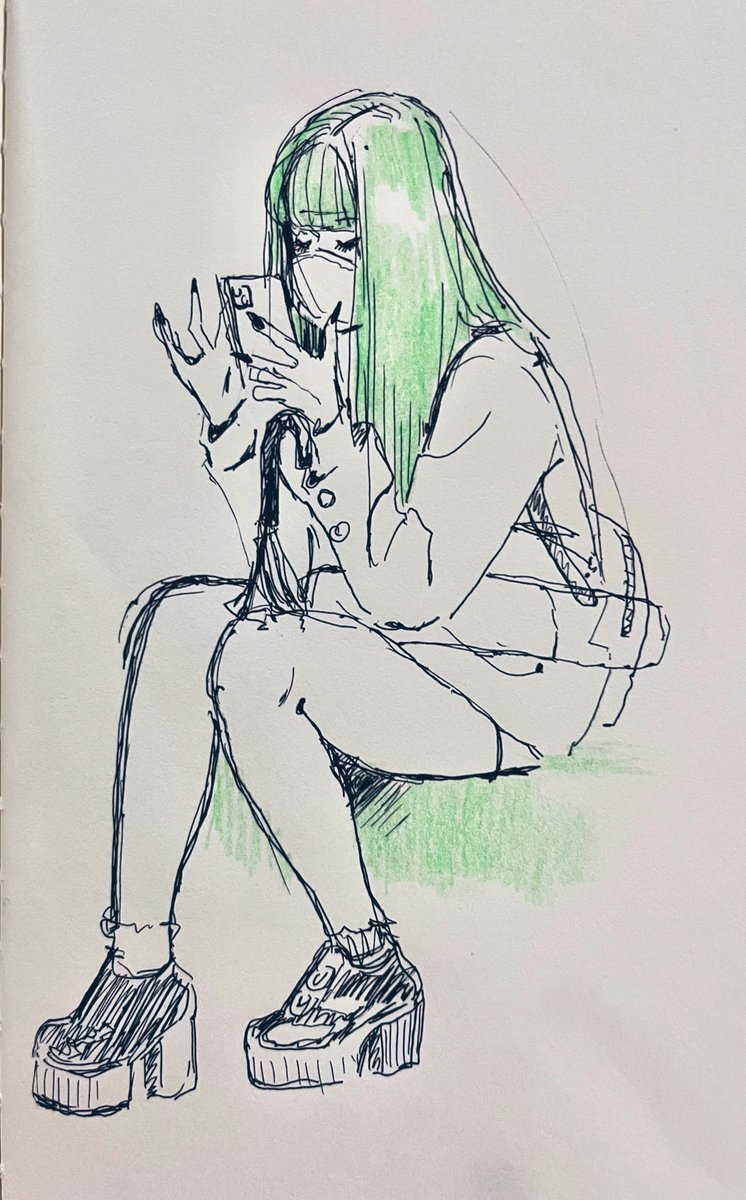 最近電車クロッキーも始めた!
無地の表紙に絵描くの好き。 