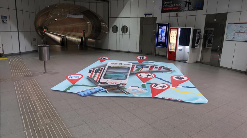 GRAFFITINETWERK's tweet photo. RET streetpainting in Rotterdam. #streetpainting #RET #rotterdam #ovmiles #ovchip #3dpainting #3dart #stationreclame https://t.co/1MPIym4F37